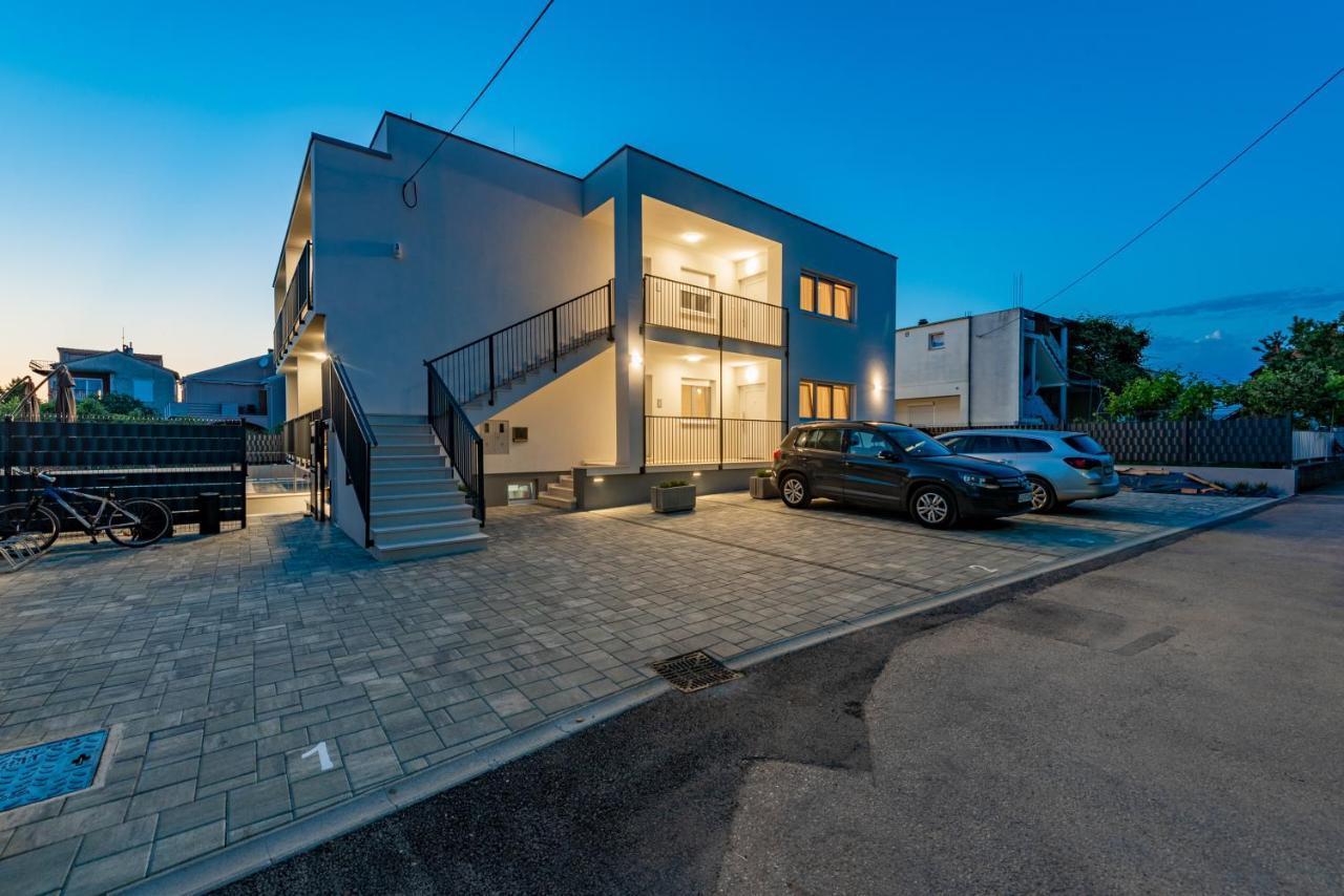 Apartmani Diva Zára Kültér fotó