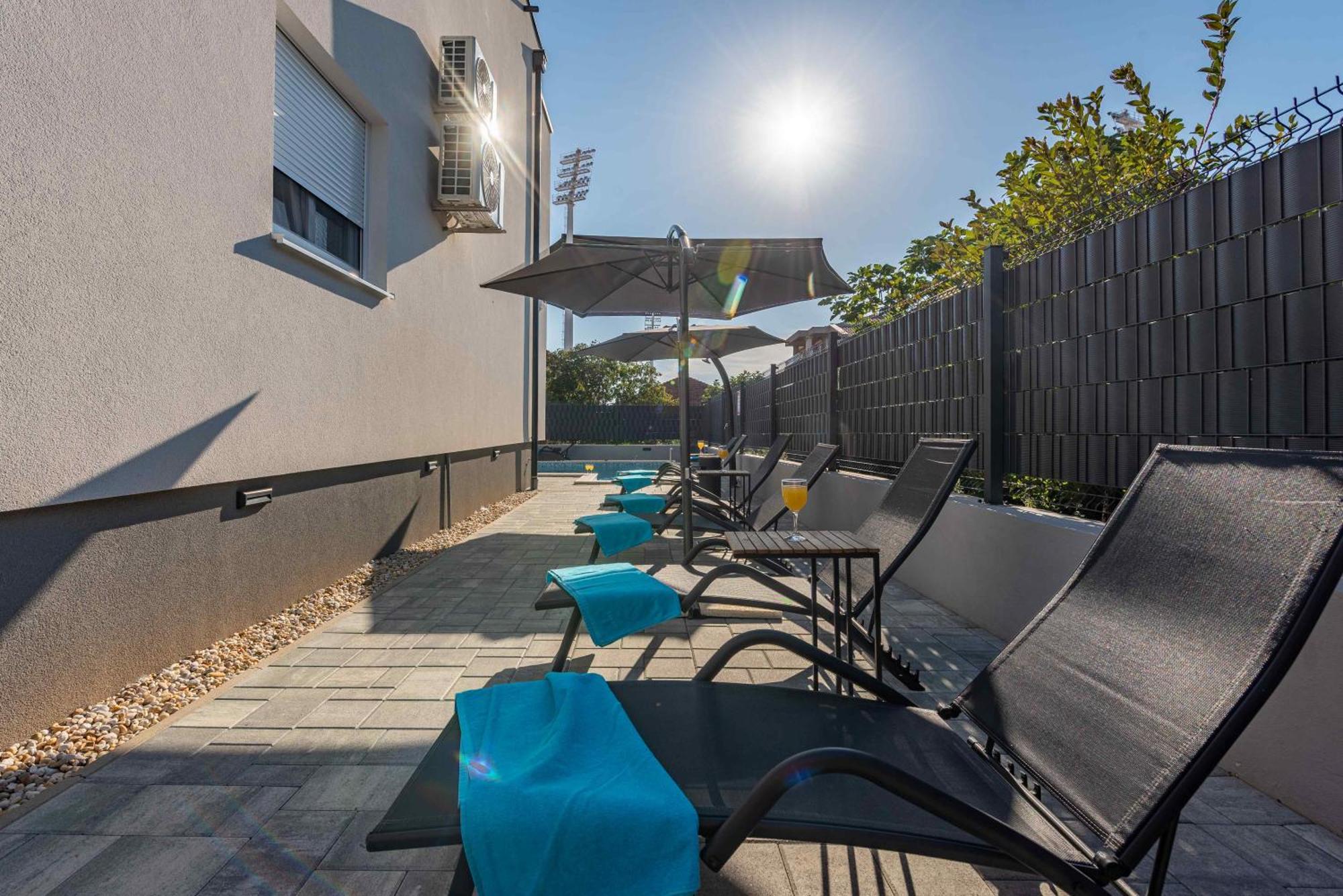 Apartmani Diva Zára Kültér fotó