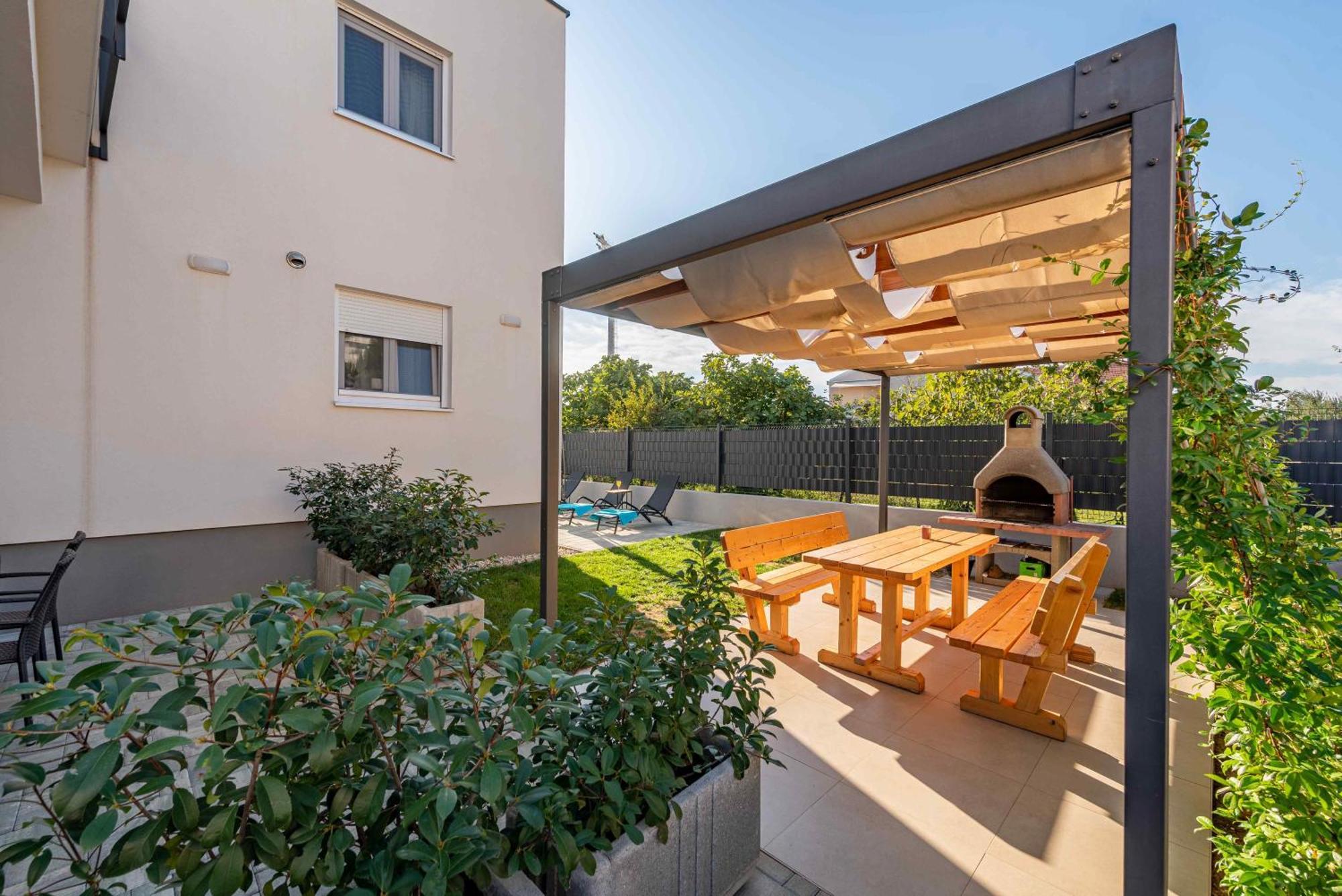 Apartmani Diva Zára Kültér fotó